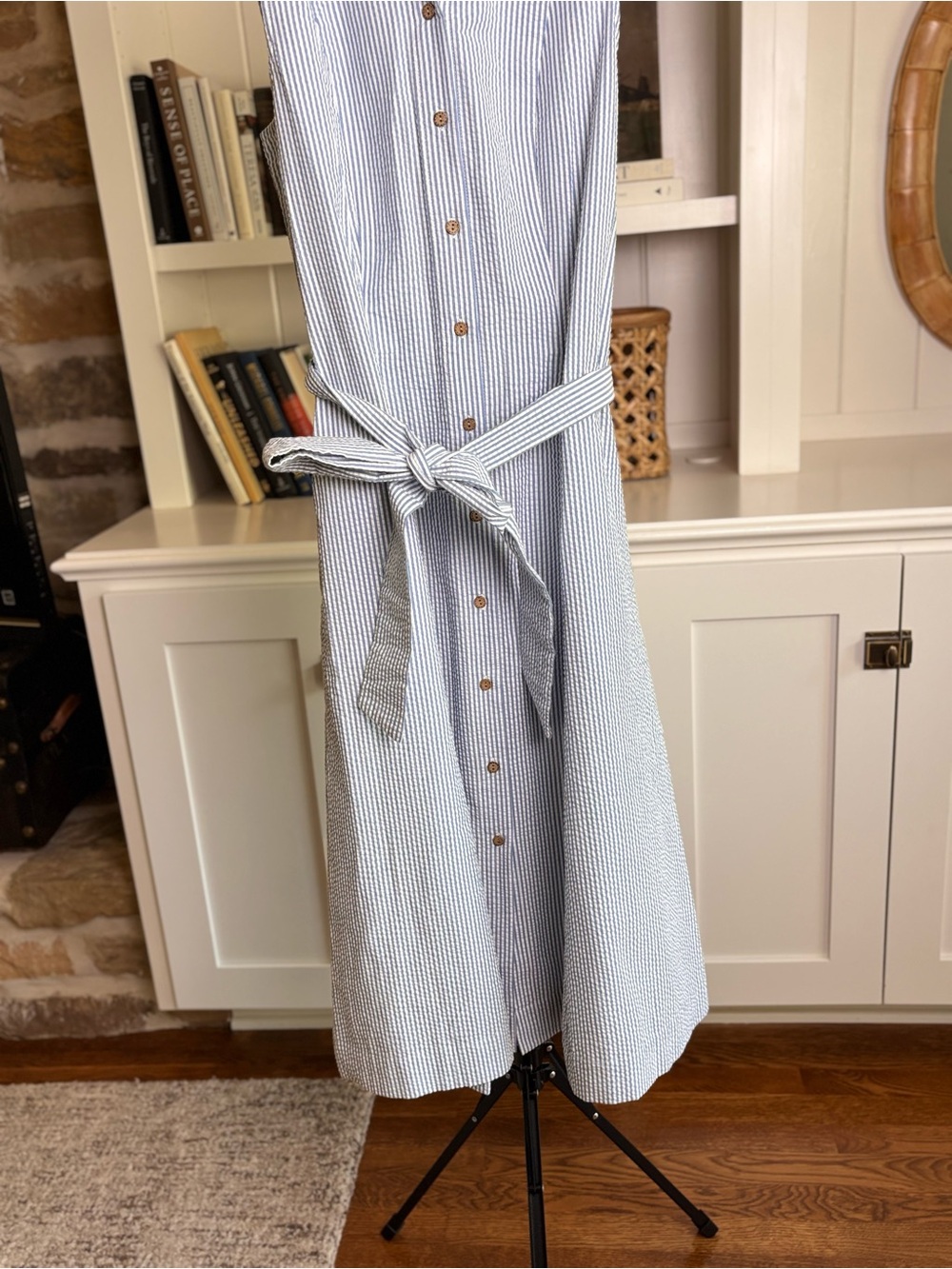 ๐ Anne Klein | Seersucker Midi Shirtdress | No Tag ~Size 8-10 | Blue & White - Picture 6 of 10